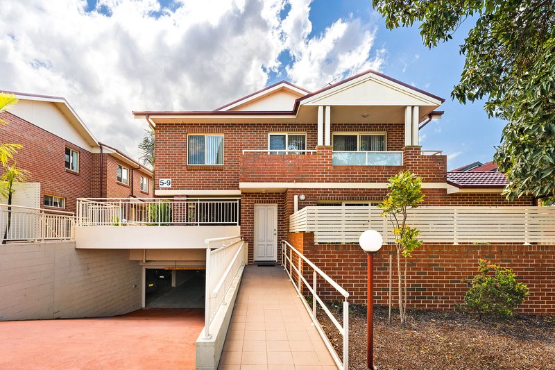 2/5-9 Hill Street, Campsie NSW 2194