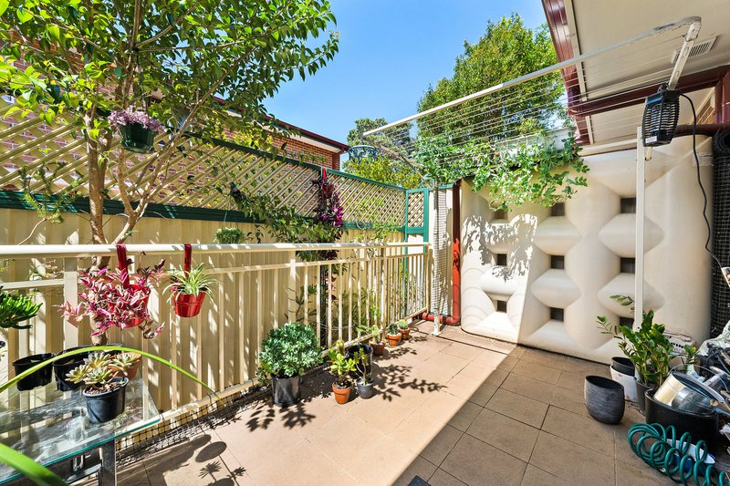 Photo - 2/5-9 Hill Street, Campsie NSW 2194 - Image 7