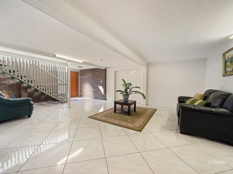 Photo - 25 Abbotsford Street, Toogoolawah QLD 4313 - Image 7