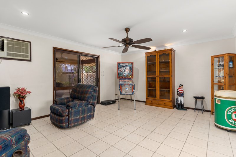 Photo - 25 Achilles Drive, Springwood QLD 4127 - Image 11