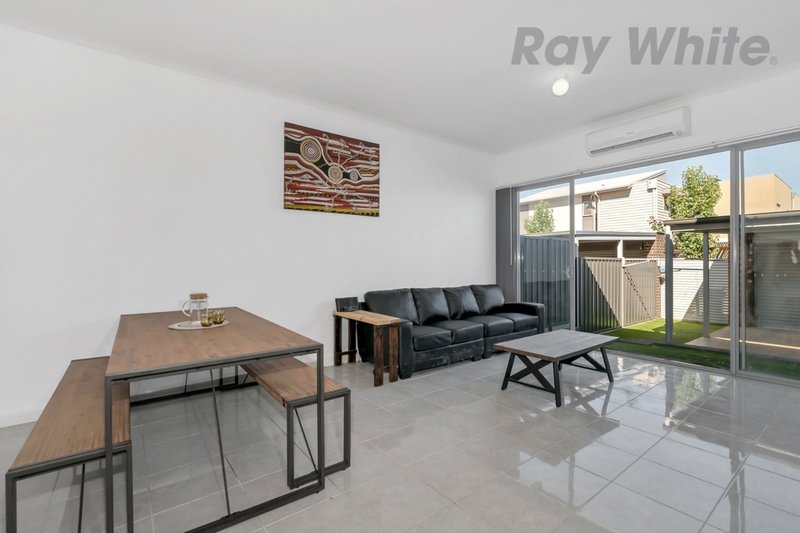 Photo - 25 Adamson Street, Blakeview SA 5114 - Image 4