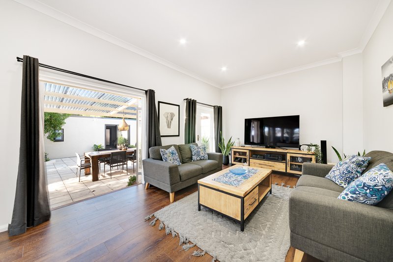 Photo - 25 Aero Street, Brighton-Le-Sands NSW 2216 - Image 2