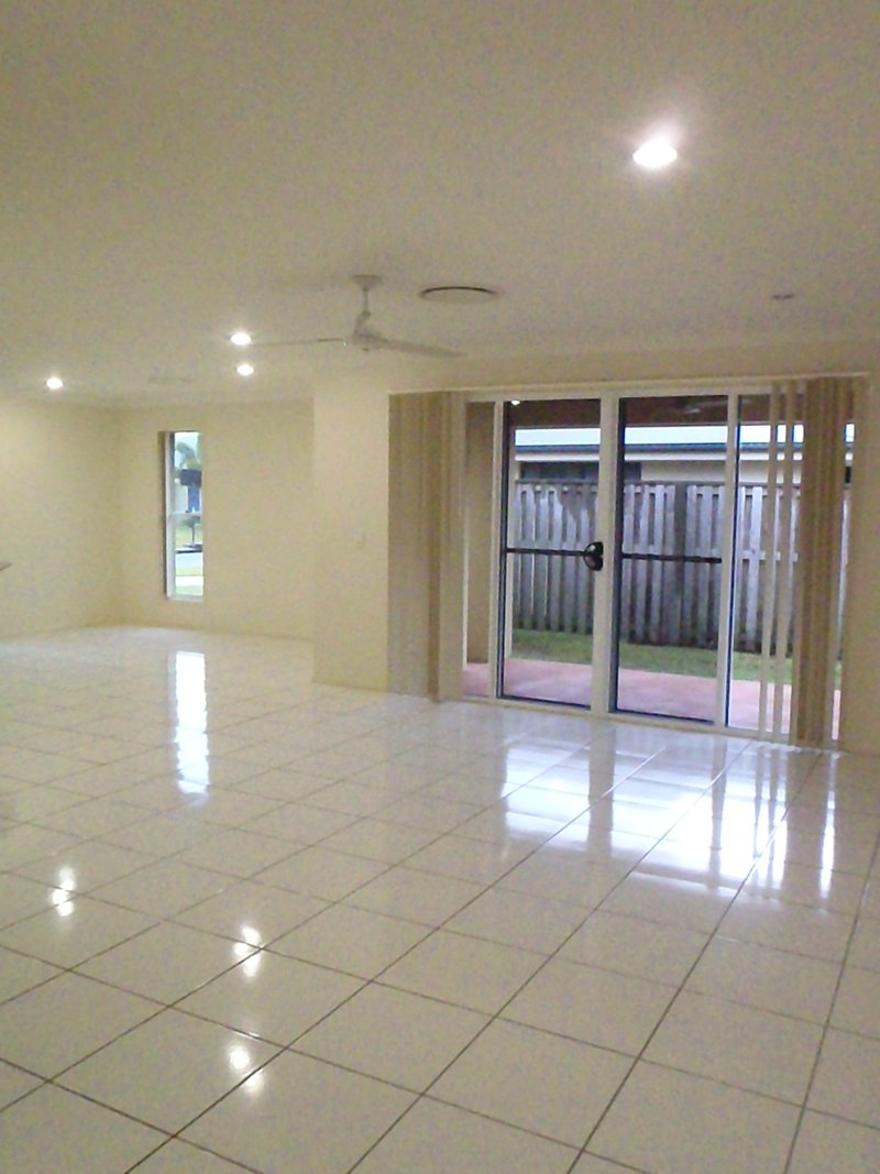 Photo - 25 Aerodrome Drive, Schofields NSW 2762 - Image 2