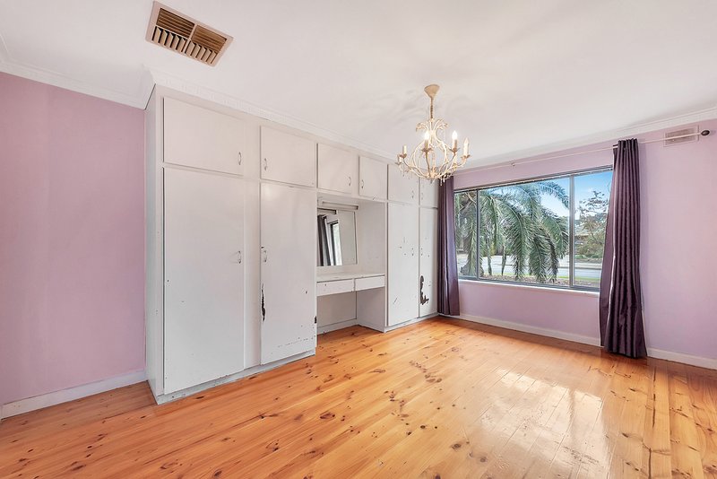 Photo - 25 Alabar Crescent, Globe Derby Park SA 5110 - Image 7