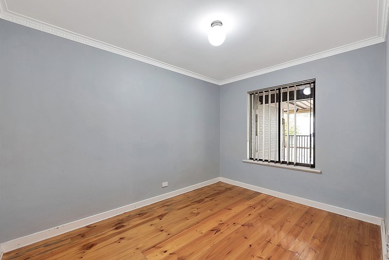Photo - 25 Alabar Crescent, Globe Derby Park SA 5110 - Image 8