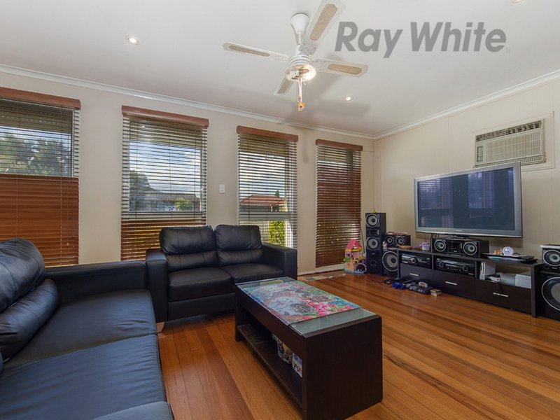 Photo - 25 Alan Street, Kings Park VIC 3021 - Image 2