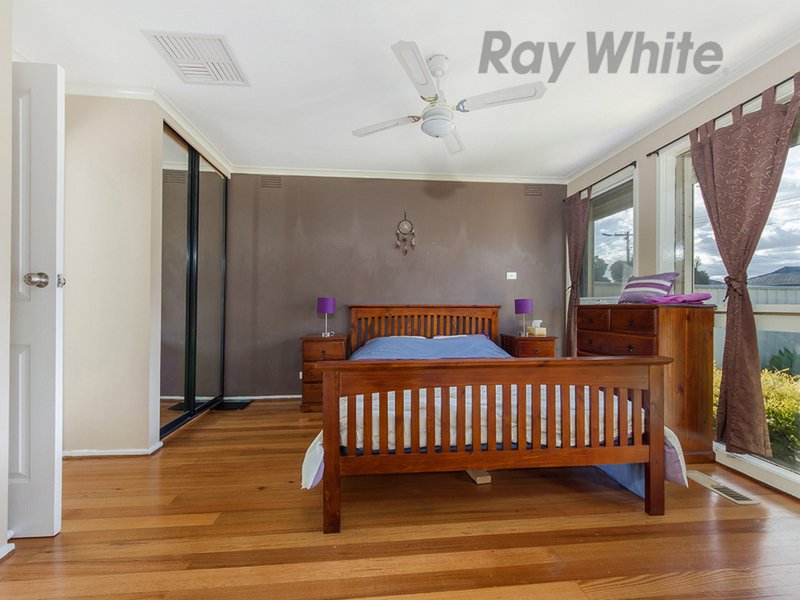 Photo - 25 Alan Street, Kings Park VIC 3021 - Image 5