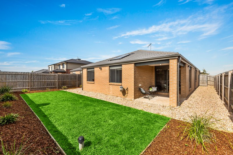 Photo - 25 Alcantara Boulevard, Wallan VIC 3756 - Image 8