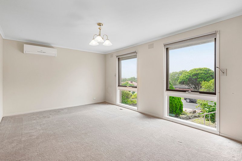 Photo - 25 Alderbrook Avenue, Mulgrave VIC 3170 - Image 5