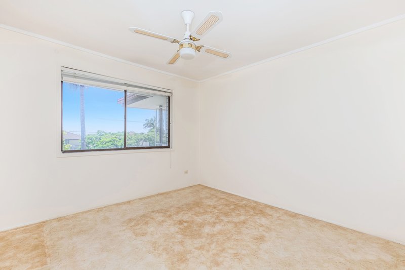 Photo - 25 Aloomba Court, Redcliffe QLD 4020 - Image 8