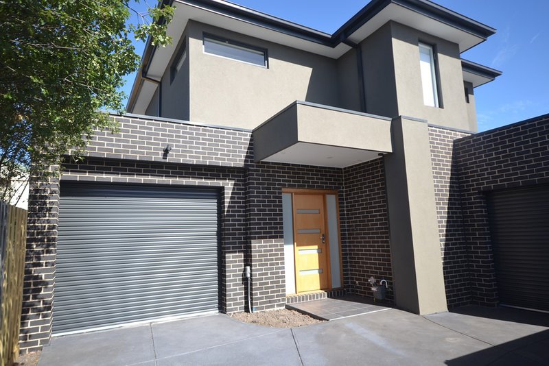 Photo - 2/5 Ameily Crescent, Reservoir VIC 3073 - Image 1