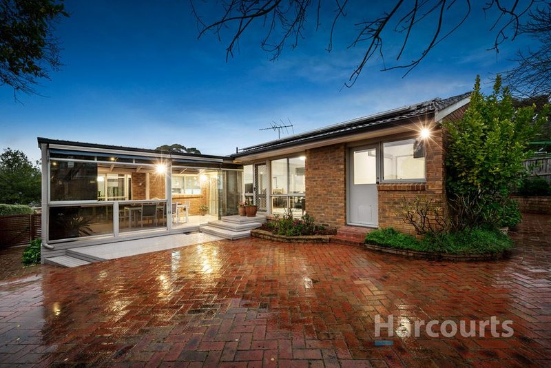 Photo - 25 Amersham Drive, Wantirna VIC 3152 - Image 14