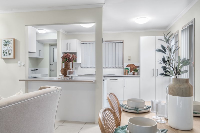 Photo - 25 Ammons Street, Browns Plains QLD 4118 - Image 4