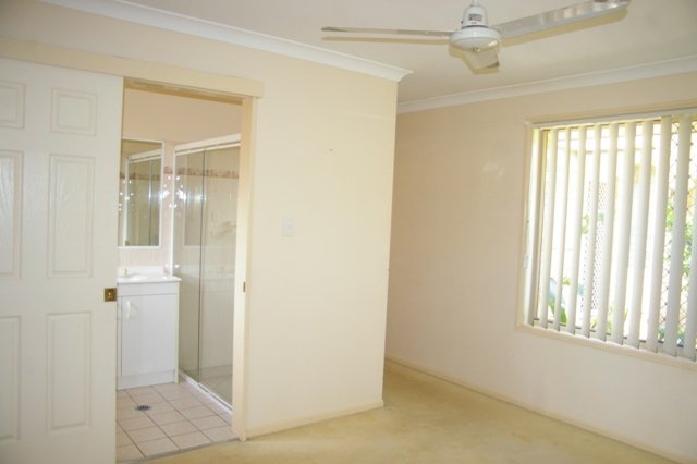 Photo - 25 Antigua Crescent, Deception Bay QLD 4508 - Image 6