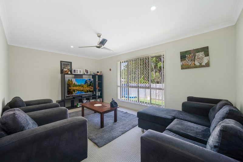 25 Applewood Court, Kallangur QLD 4503