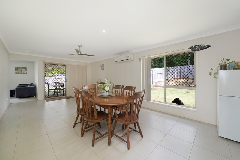 Photo - 25 Applewood Court, Kallangur QLD 4503 - Image 5