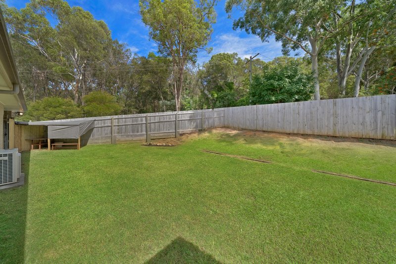 Photo - 25 Applewood Court, Kallangur QLD 4503 - Image 12