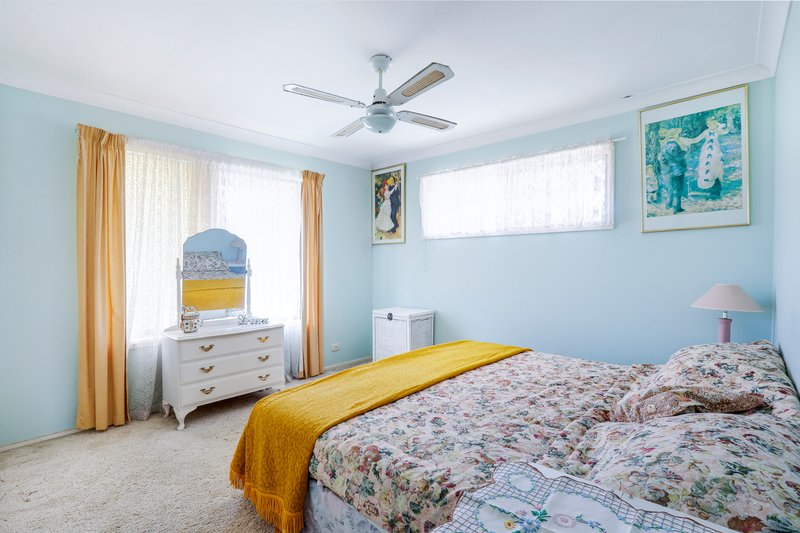 Photo - 25 Arcadia Drive, Mermaid Waters QLD 4218 - Image 11