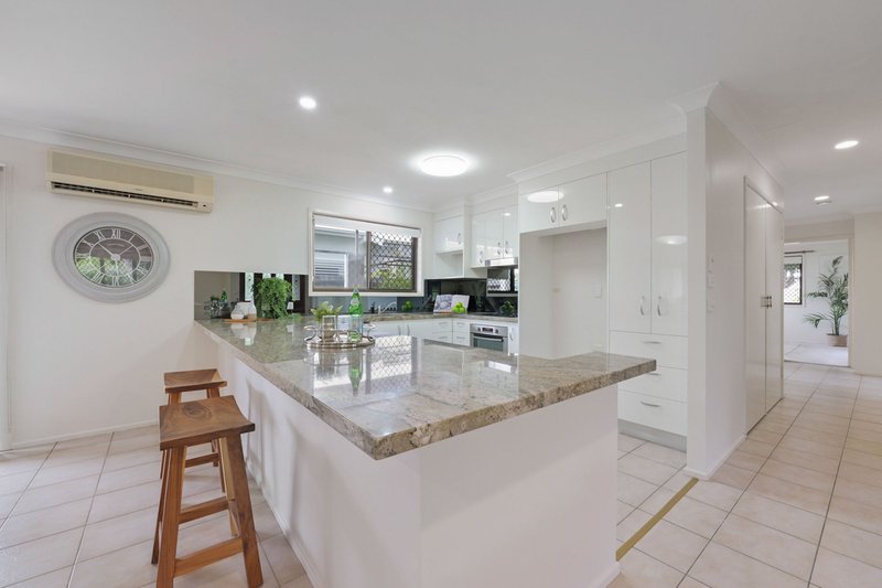 Photo - 25 Arilla Street, Wurtulla QLD 4575 - Image 7