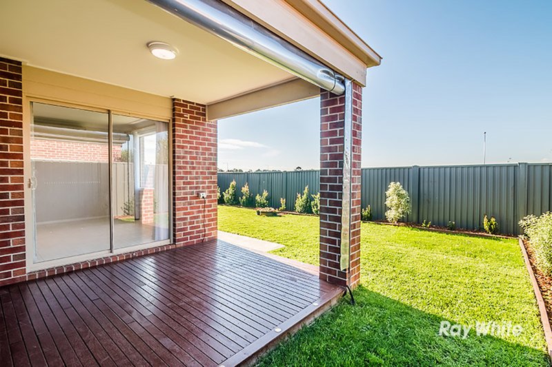 Photo - 25 Artfield Street, Cranbourne East VIC 3977 - Image 14