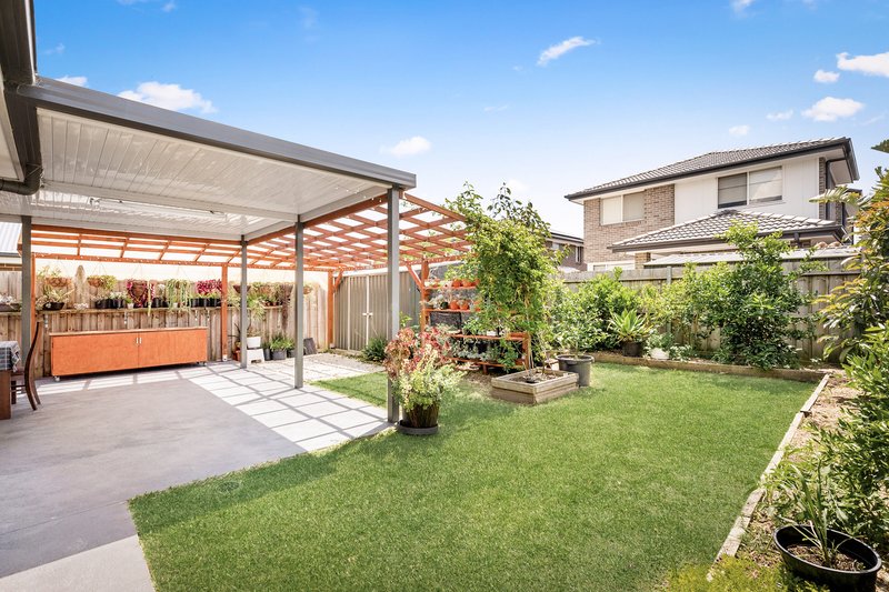 Photo - 25 Avocet Circuit, Marsden Park NSW 2765 - Image 10