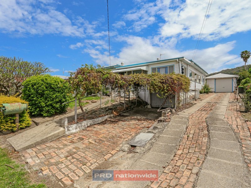 Photo - 25 Azalea Avenue, Coffs Harbour NSW 2450 - Image 8