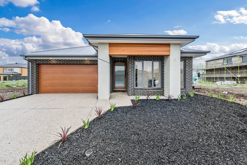 25 Babina Avenue, Melton South VIC 3338