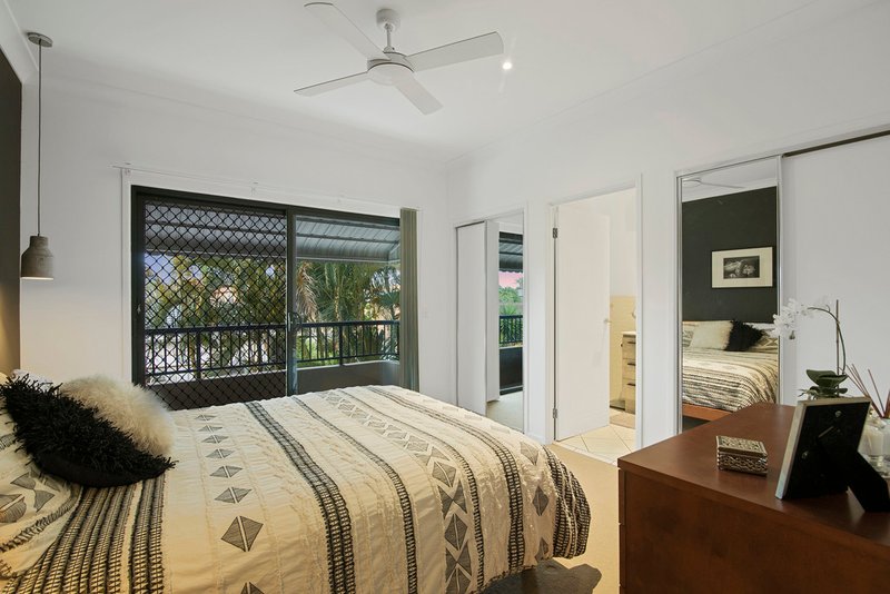 Photo - 2/5 Bali Avenue, Palm Beach QLD 4221 - Image 17