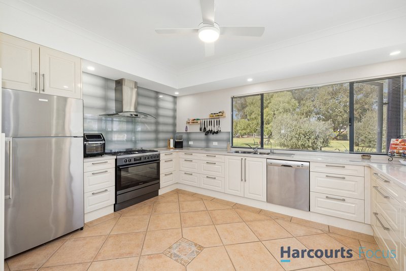 Photo - 25 Ballagar Road, Byford WA 6122 - Image 8