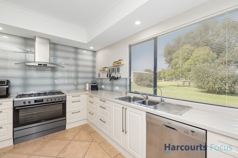 Photo - 25 Ballagar Road, Byford WA 6122 - Image 9