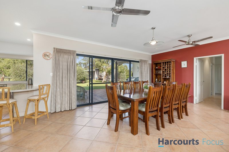 Photo - 25 Ballagar Road, Byford WA 6122 - Image 11