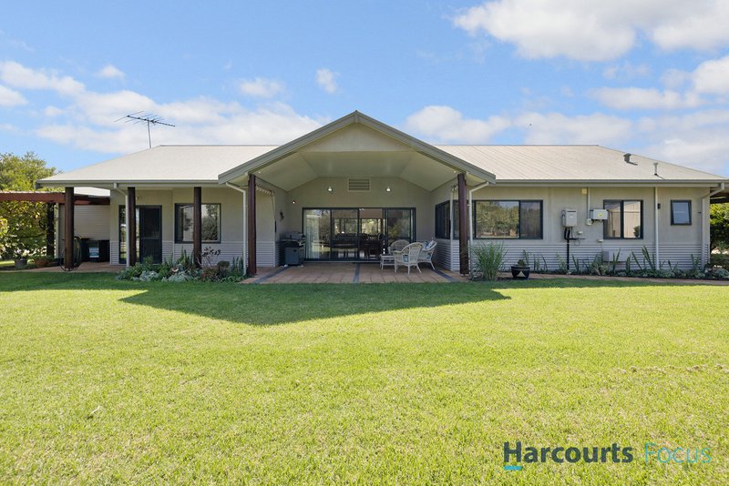 Photo - 25 Ballagar Road, Byford WA 6122 - Image 31