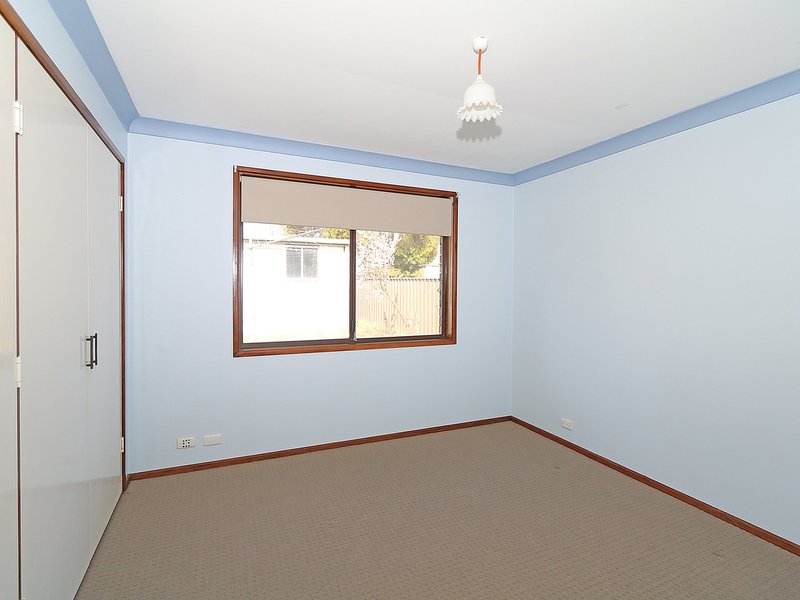 Photo - 25 Bandera Avenue, Glenfield Park NSW 2650 - Image 7