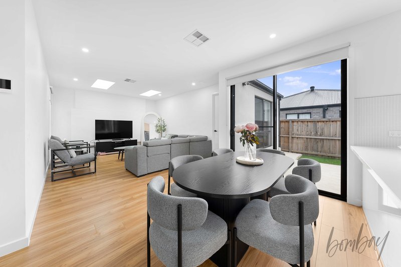 Photo - 25 Banford Street, Wollert VIC 3750 - Image 5