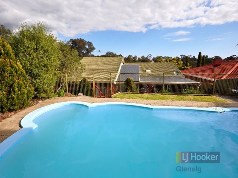 Photo - 25 Banksia Road, Aberfoyle Park SA 5159 - Image 2