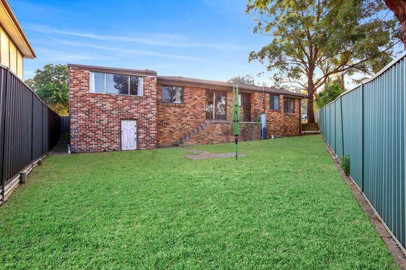 Photo - 25 Bannockburn Ave , St Andrews NSW 2566 - Image 9