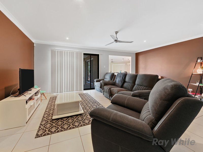 Photo - 25 Barambah Circuit, Warner QLD 4500 - Image 3