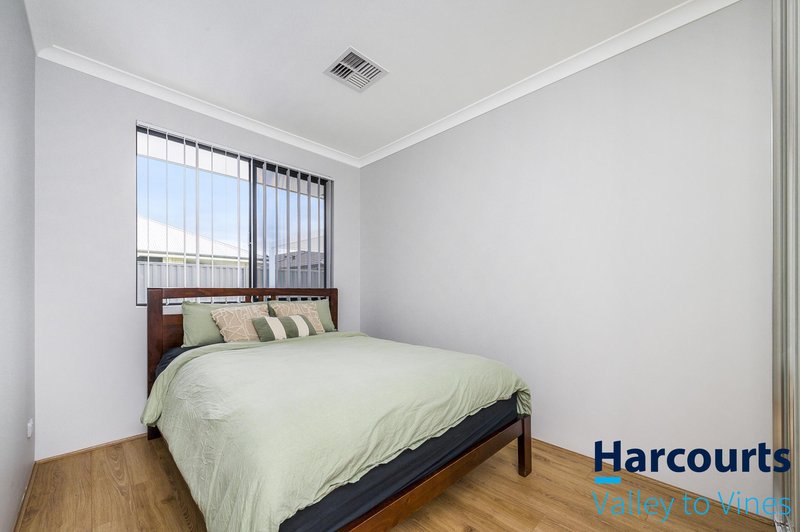 Photo - 25 Barton Street, Aveley WA 6069 - Image 17