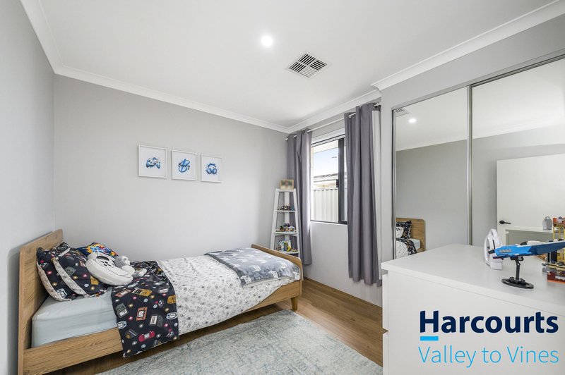 Photo - 25 Barton Street, Aveley WA 6069 - Image 18