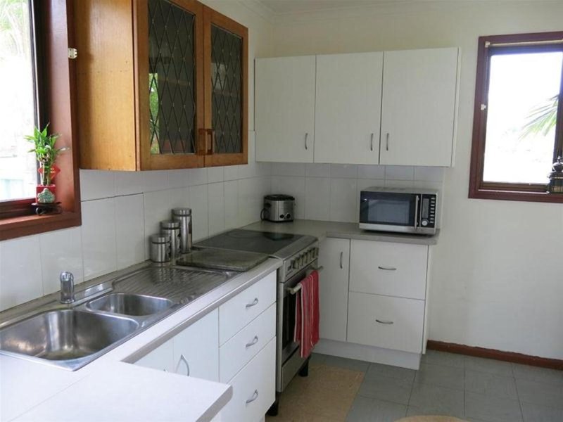 Photo - 25 Barton Street, Taree NSW 2430 - Image 3