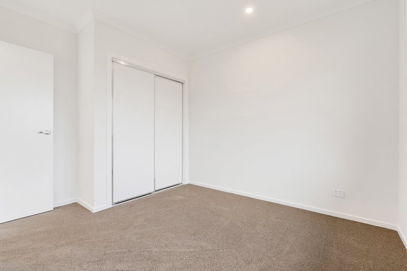 Photo - 25 Basil Drive, Wallan VIC 3756 - Image 13