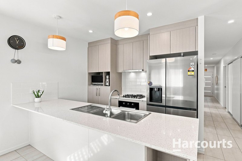 Photo - 25 Basswood Circuit, Park Ridge QLD 4125 - Image 3