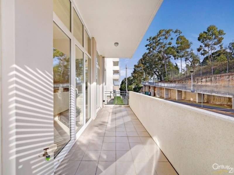 Photo - 2/5 Bay Drive, Meadowbank NSW 2114 - Image 4