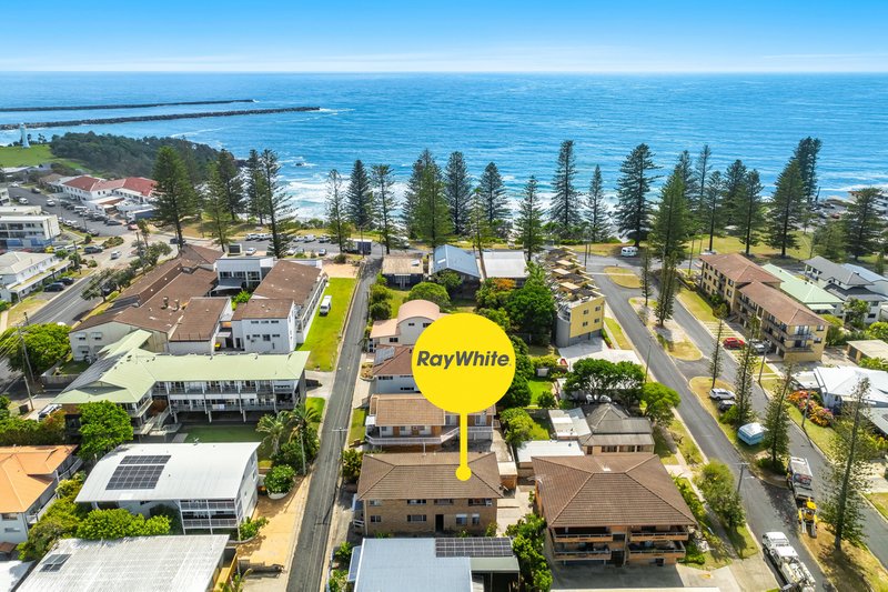 2/5 Beach Street, Yamba NSW 2464