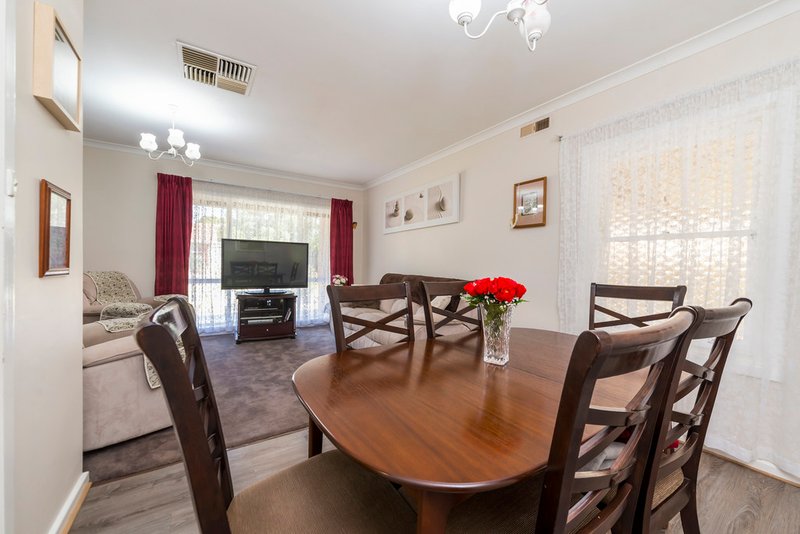 Photo - 25 Beaminster Road, Elizabeth Park SA 5113 - Image 4