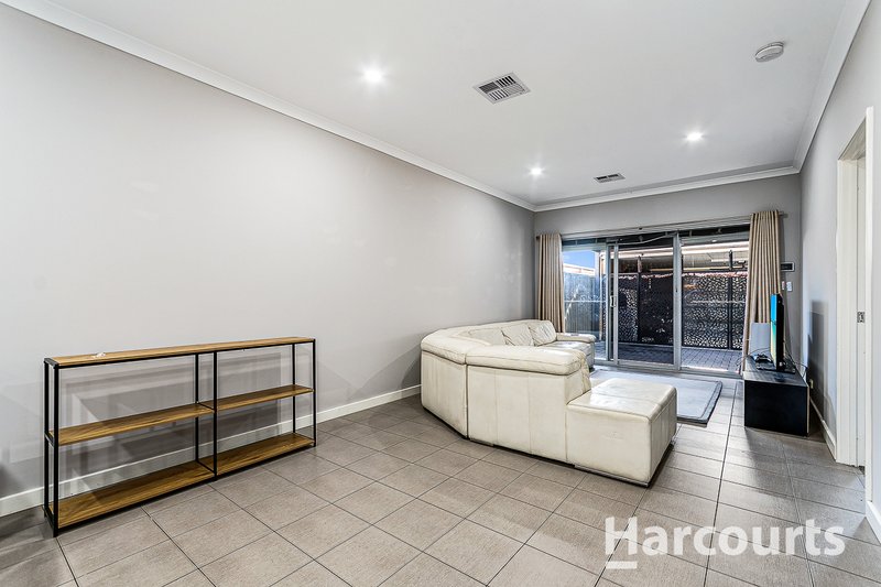 Photo - 25 Bellini Gardens, Alkimos WA 6038 - Image 9