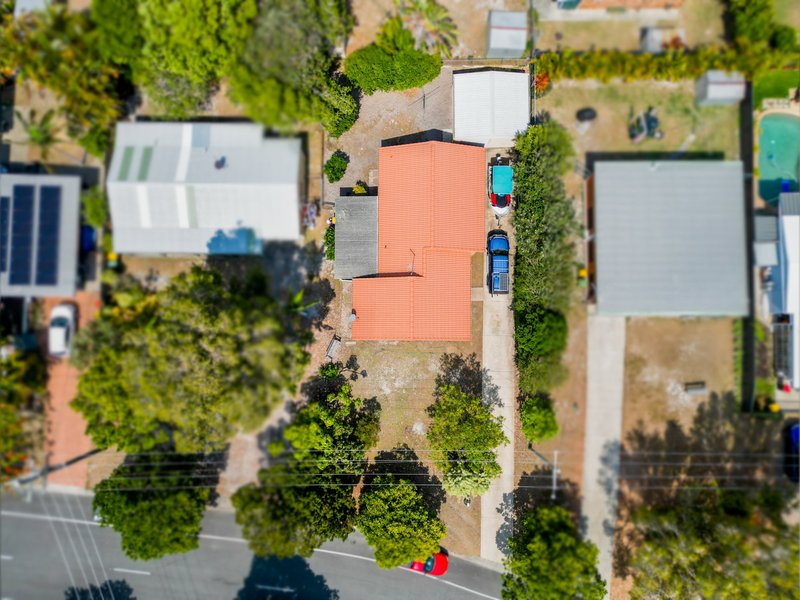 Photo - 25 Benny Street, Woorim QLD 4507 - Image 3