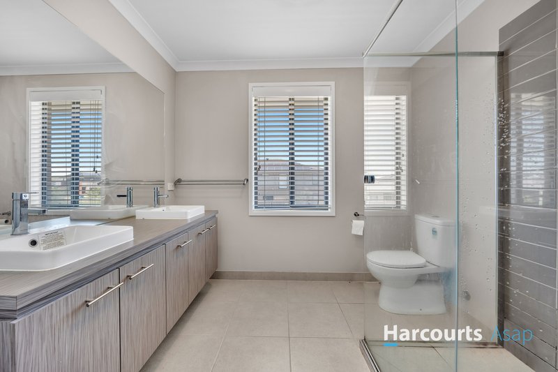 Photo - 25 Bernardins Street, Clyde North VIC 3978 - Image 10