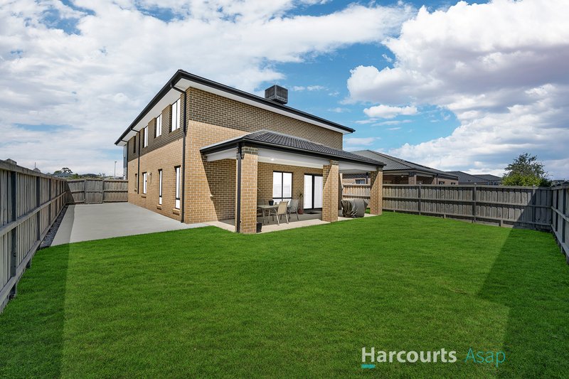 Photo - 25 Bernardins Street, Clyde North VIC 3978 - Image 16