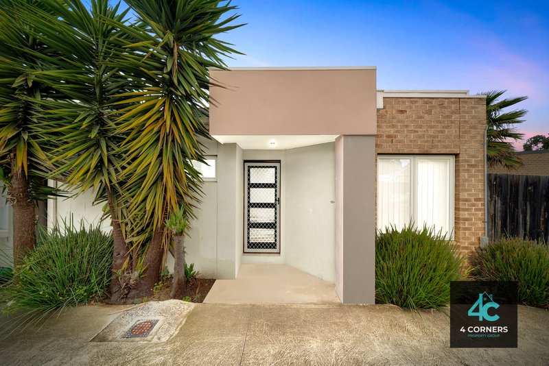 Photo - 2/5 Bernhardt Avenue, Hoppers Crossing VIC 3029 - Image 1